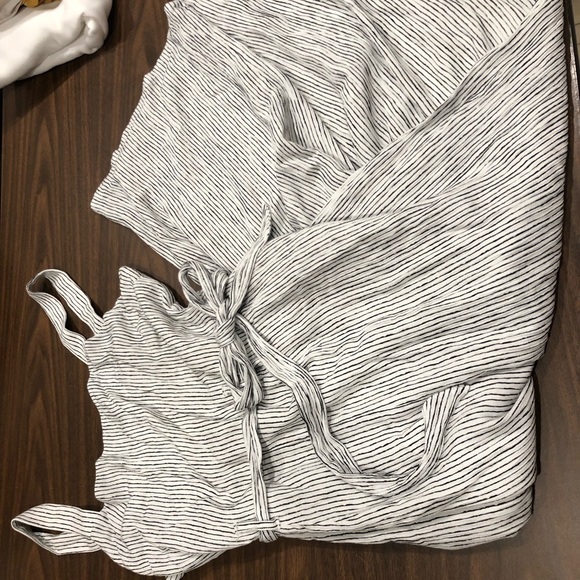 american eagle striped jumpsuit/play suit onepiece - Picture 2 of 4